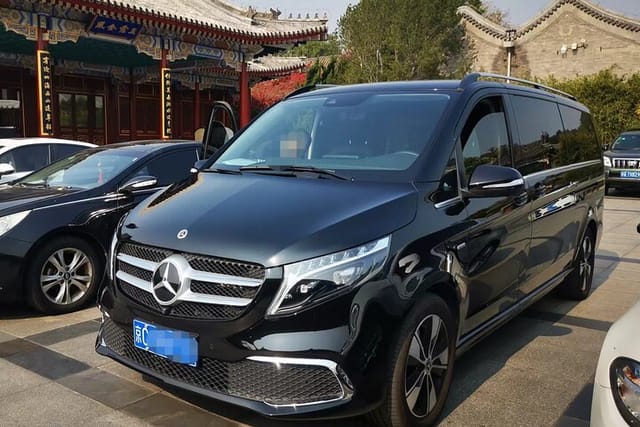 Beijing Luxury Car Rental, Mercedes Benz, English Speaking Driver - Photo 1 of 13