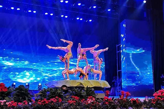 Beijing Luxury Dinner at Lost Heaven and VIP seated Acrobatic show plus Houhai Visit - Photo 1 of 7