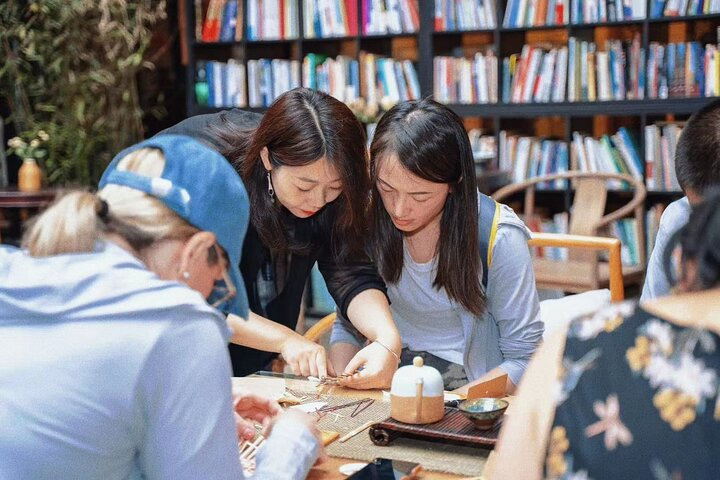 Chinese Bamboo Weaving Experience& Chengdu Wenshu Monastery  - Photo 1 of 8