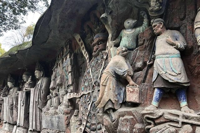  Dazu Rock Carvings Private Day Tour With the baoding Mountain and Beishan site - Photo 1 of 6