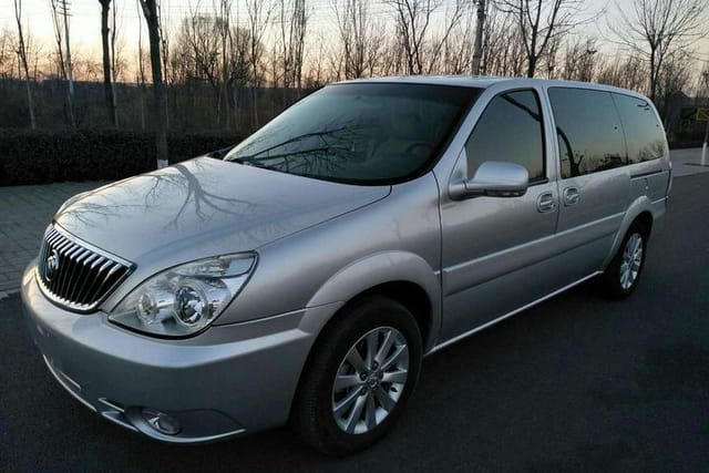 comfortable buick van for the Shanxi tour