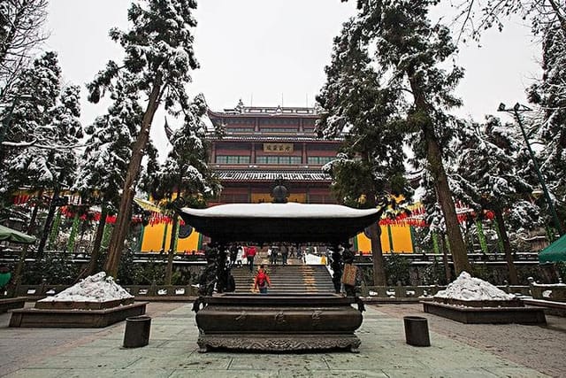 Hangzhou Lingyin Temple Tour  - Photo 1 of 2