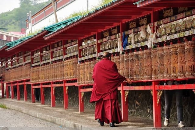 Private Day Tour to Kumbum Monastery, Dongguan Mosque in Xining from Lanzhou - Photo 1 of 10