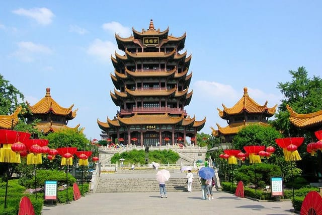 Private day tour to Wuhan Yellow Crane Tower Donghu lake Yangtze River Bridge - Photo 1 of 10