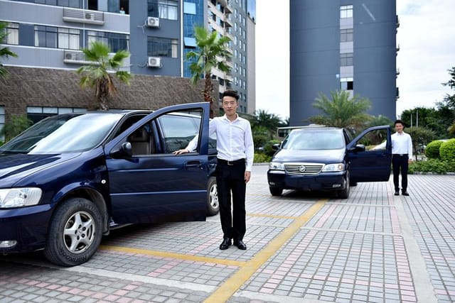 Private Departure Transfer: Yangshuo to Guilin International Airport (KWL) - Photo 1 of 8