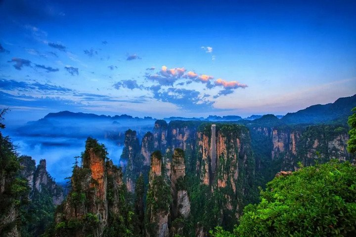 Private Hiking DayTour in Zhangjiajie National Park,Avatar Mountain+Bailong Lift - Photo 1 of 7