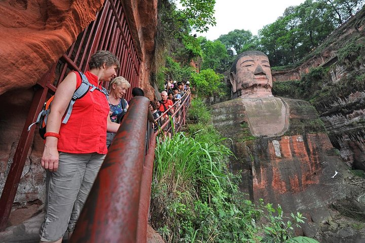 leshan giant buddha tour