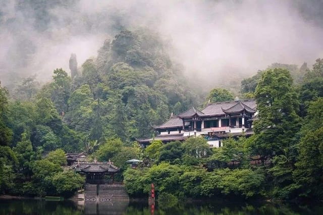 Private Qingcheng Mountain and Dujiangyan Irrigation System Tour from Xi'an - Photo 1 of 15