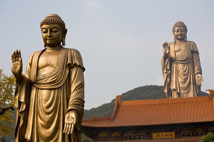 Private Transfer between Wuxi Lingshan Buddhist Scenic Spot and Train Station  - Photo 1 of 9