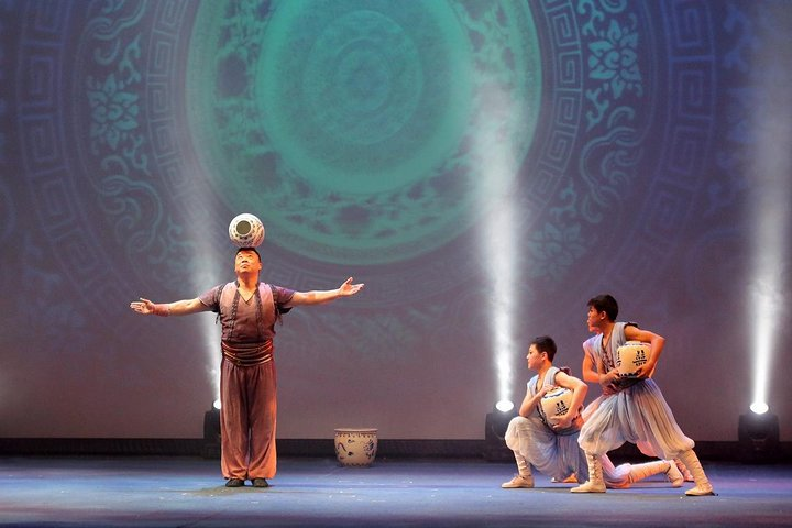 Shanghai acrobatic show