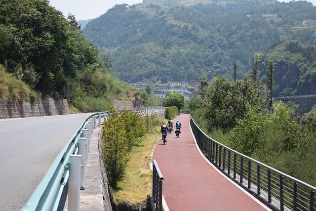 Southwest China 14-Day Bike Tour: Chengdu to Guiyang (pandas,dinosaurs,liquors) - Photo 1 of 25