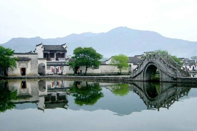 Wuzhen Water Town and West Lake Day Tour in Hangzhou - Photo 1 of 7