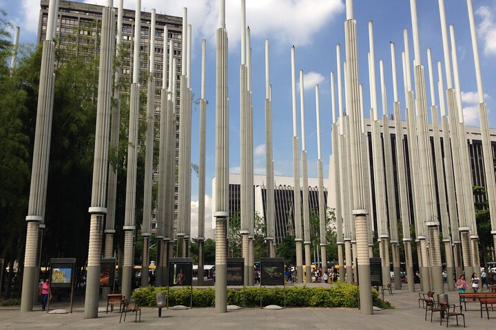 Parque de las Luces - Downtown Historical and Cultural Tour - Spanish Immersion Weeks