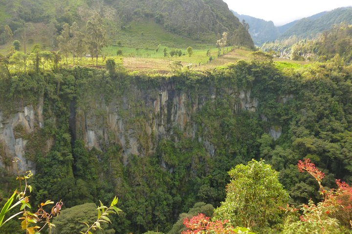 Combeima Canyon view