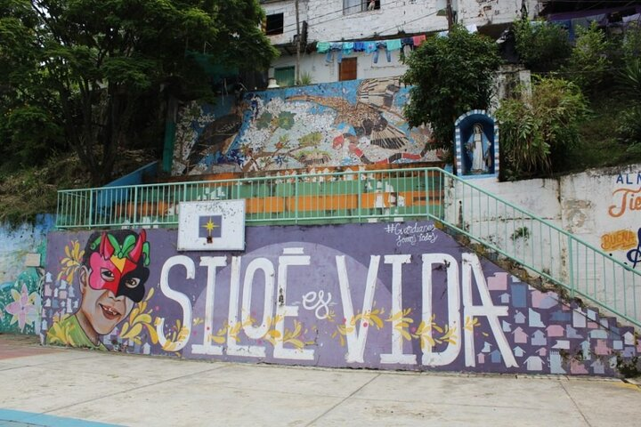 Comuna 20 - Art and Culture with social meaning - Photo 1 of 4