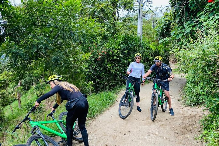 Mountain bike tour from Medellin