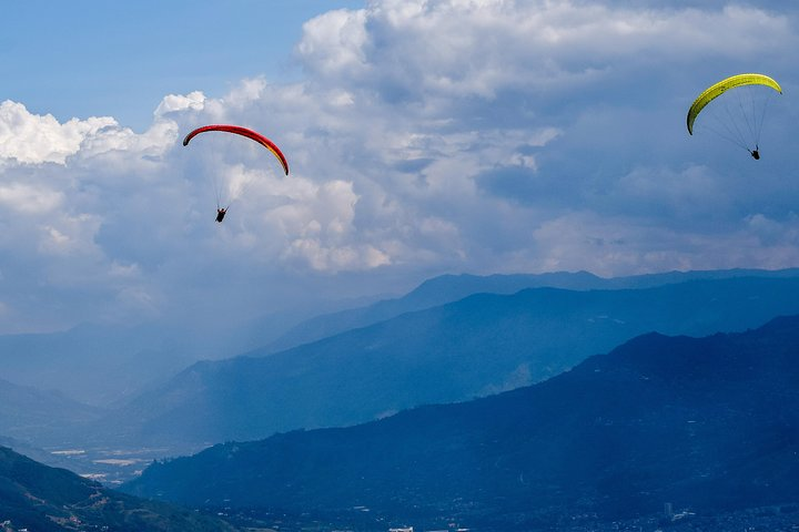 Paragliding experience - Photo 1 of 2