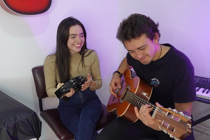 Private Music Therapeutic Session in Bogotá - Photo 1 of 7