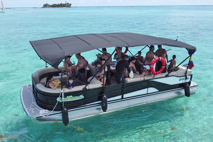 Private Pontoon Day by the Aquarium and San Andres Bay - Photo 1 of 25