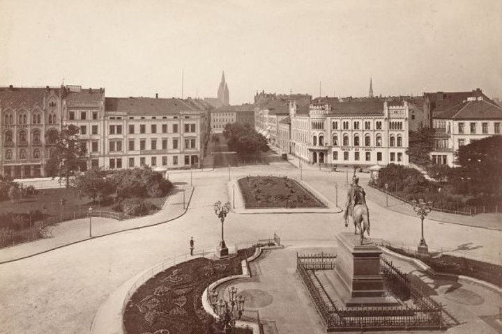 Fritz Haarmann murder tour through Hanover's old town - Photo 1 of 3