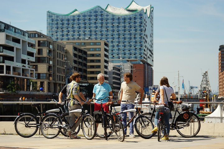 Tour at HafenCity & Elbphilharmonie