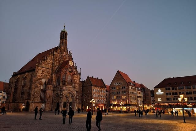 The Frauenkirche at Hauptmarkt, our starting point