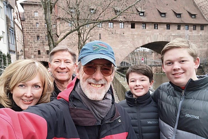 #Nuremberg Tours in English with #HappyTourCustomers at the Kettenbrücke