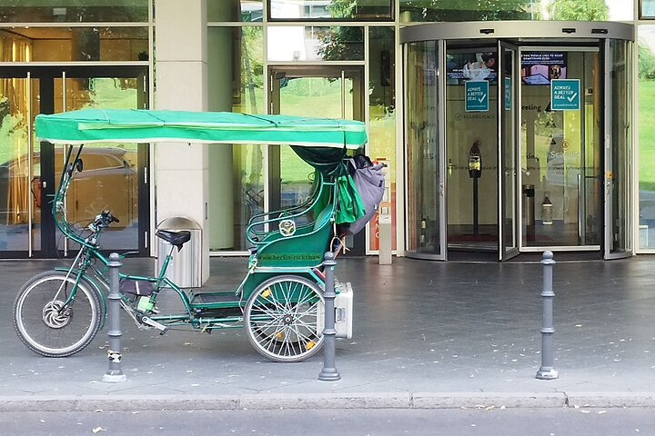 Private Shopping by Rickshaw , Culinary, and a bite History:)  - Photo 1 of 7