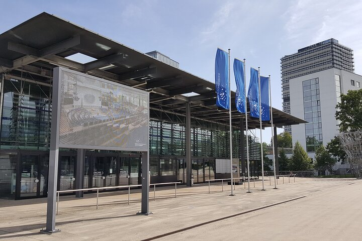 Private tour: Bonn Republic - Former government district - Photo 1 of 10