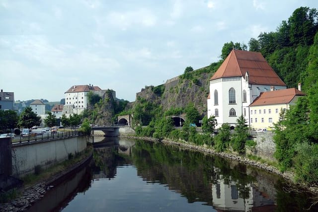 Private Transfer from Passau to Prague with 2 Hours of Sightseeing, Local Driver - Photo 1 of 6