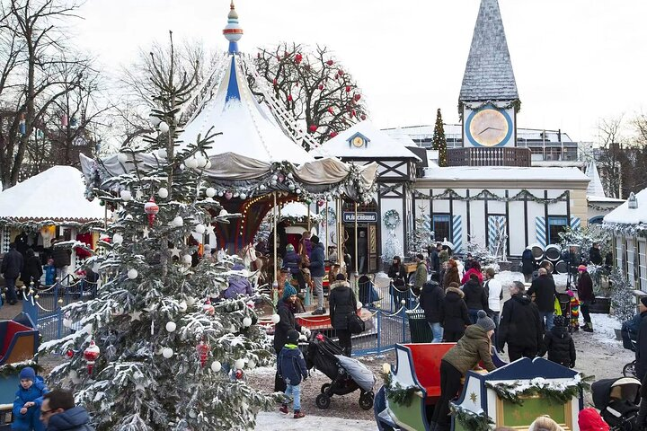 Christmas Journey in Aarhus – Walking Tour - Photo 1 of 6