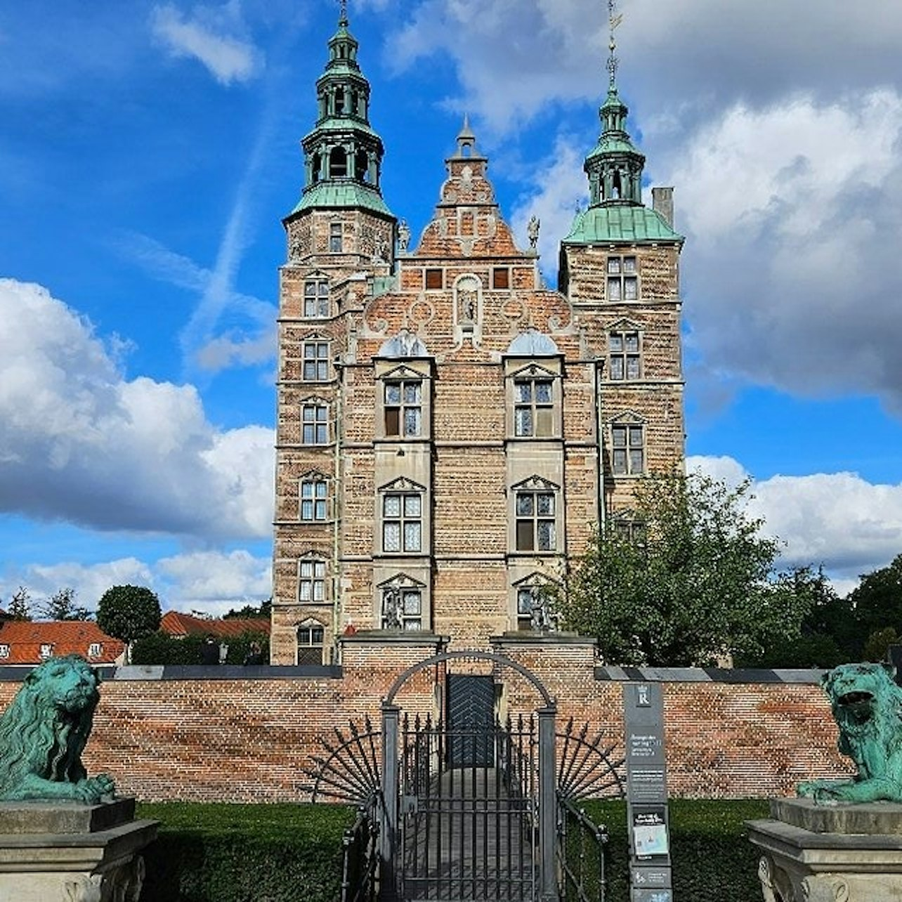 Copenhagen: Highlights & Hidden Gems Walking Tour - Photo 1 of 3