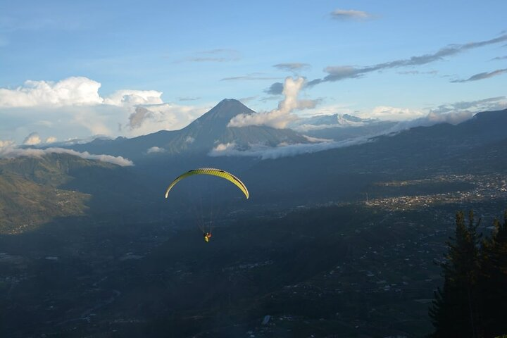 paragliding - Photo 1 of 8