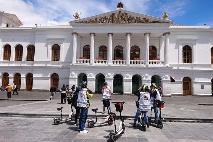 Scooter Tour Quito Colonial By Navel Expeditions - Photo 1 of 9