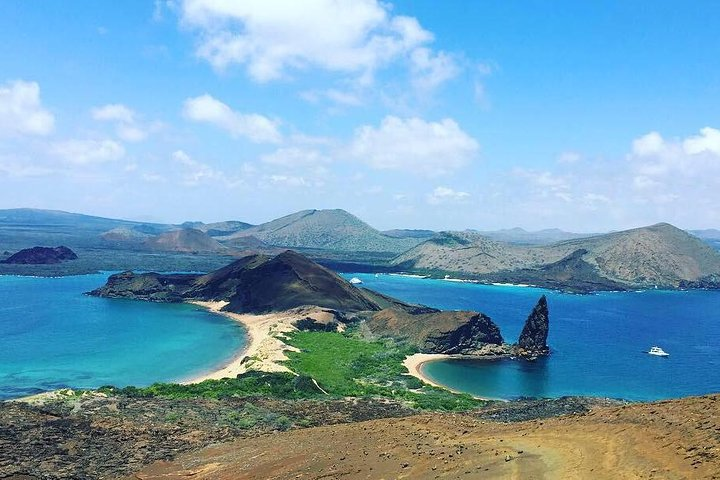 Bartolome Island viewpoint