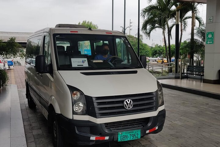 Transfer from the Guayaquil Airport to the different hotels