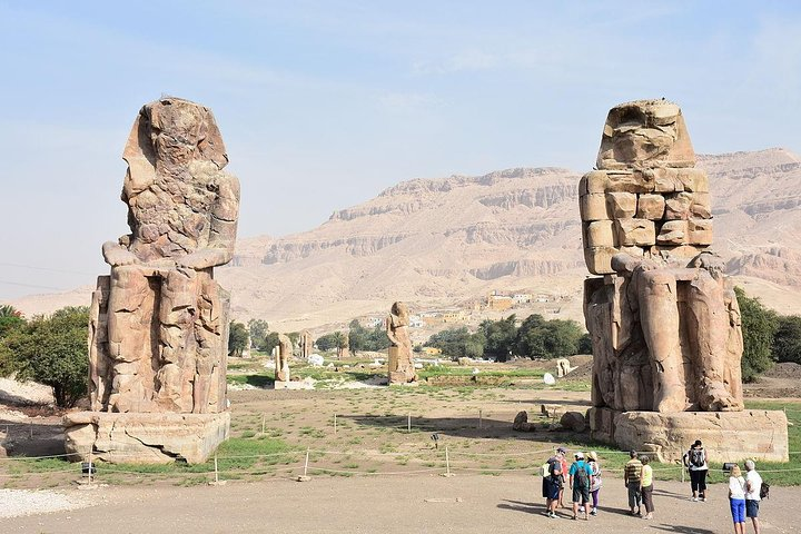 Colossi_of_Memnon