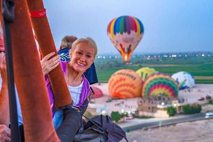 Hot air Balloon in Luxor  - Photo 1 of 19