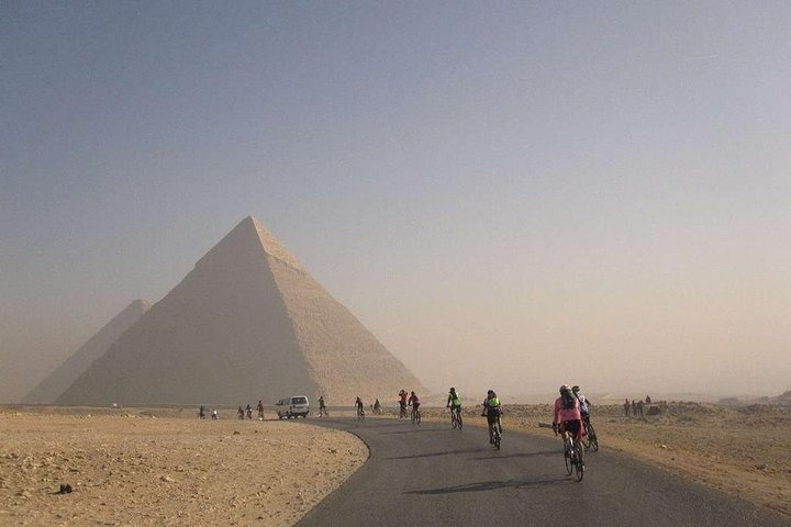 Pyramids Tour from cairo Airport