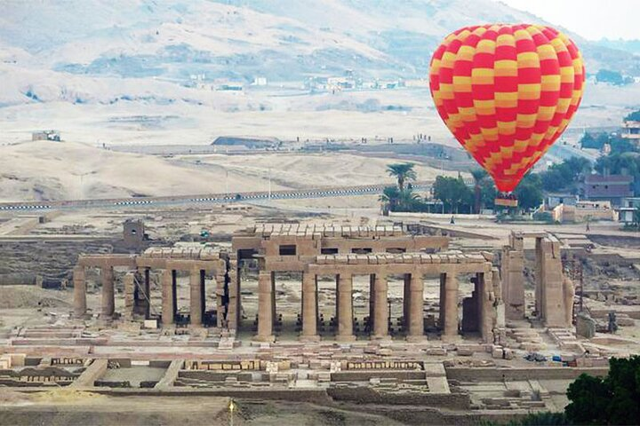 Luxor: Hot Air Balloon Ride - Photo 1 of 4