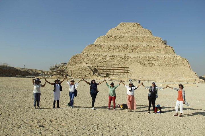 Meditation by Dahshur and Saqqara pyramids - Photo 1 of 6