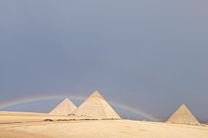 Giza plateau 