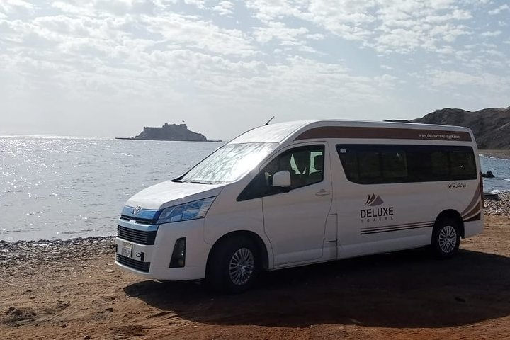 Deluxe travel private transfer from Hurghada to Cairo