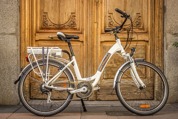 24-Hours Electric Bike Rental - Photo 1 of 6