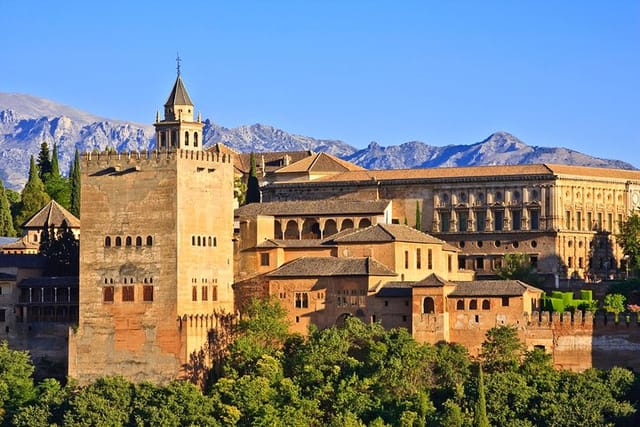 4-Day Highlights of Andalucia Tour from Cordoba: Seville and Granada