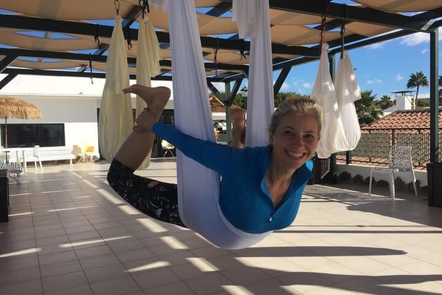 Aerial Yoga FLYING BEAUTY