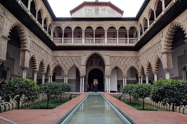 Alcazar, Catedral and Giralda with entrance included - Photo 1 of 9