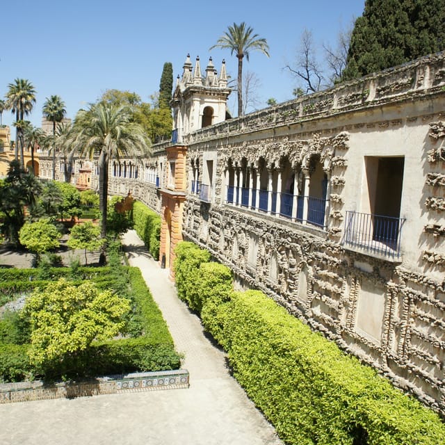 Alcázar Seville: Guided Tour - Photo 1 of 4