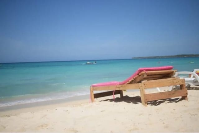 Baru quiet beach tour - Photo 1 of 3