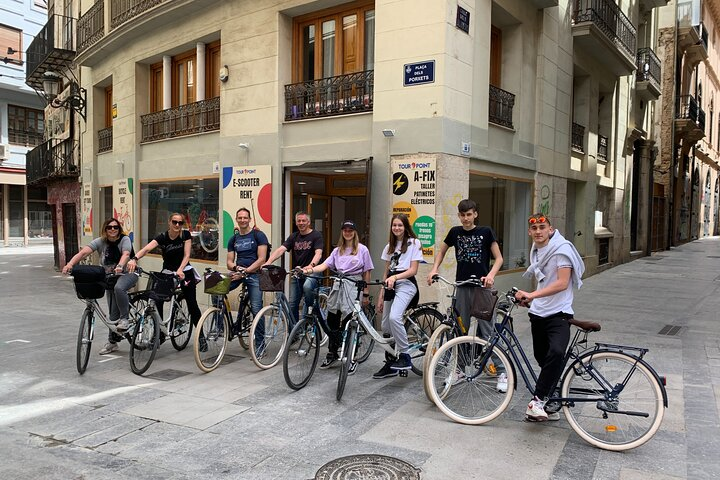 Bicycle Rental in Valencia  - Photo 1 of 7